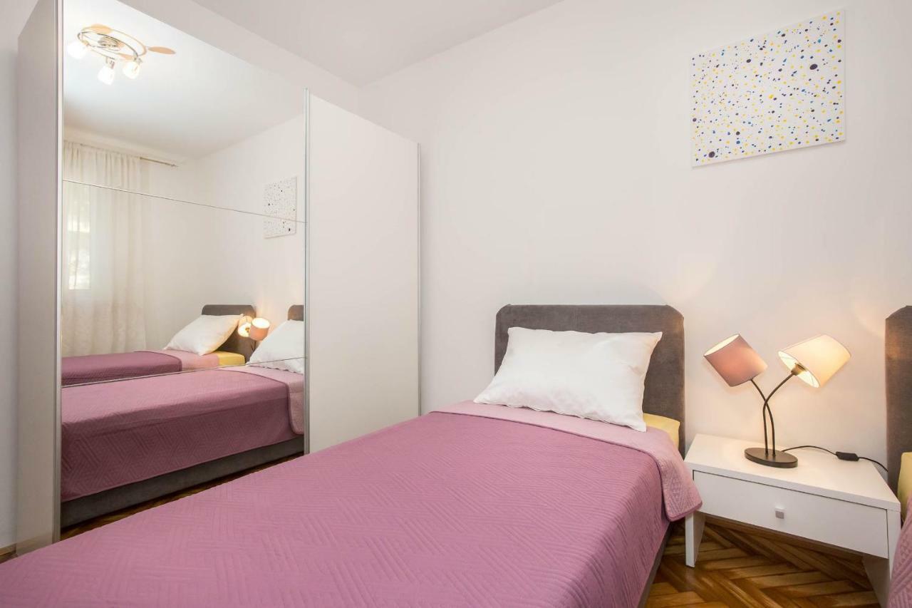 Apartman Sesna Bol Exteriér fotografie