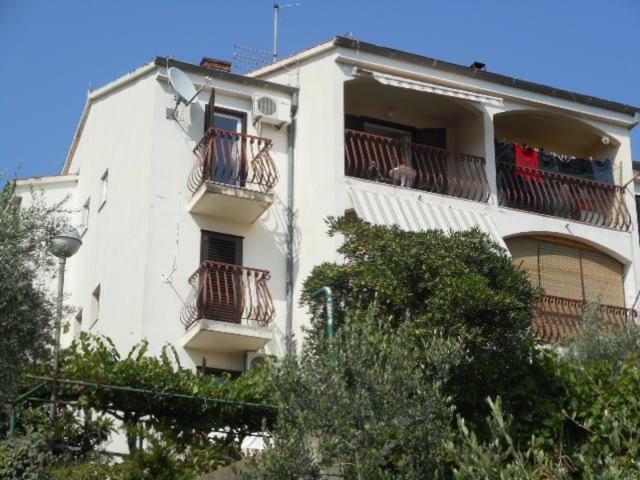 Apartman Sesna Bol Exteriér fotografie
